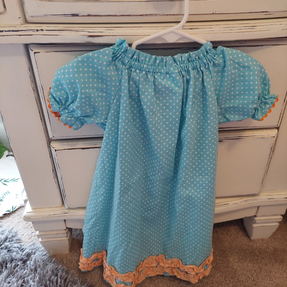 Dress - Picture 2 of 2